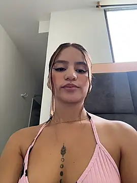 Chat +18 de ViankaRose ao vivo