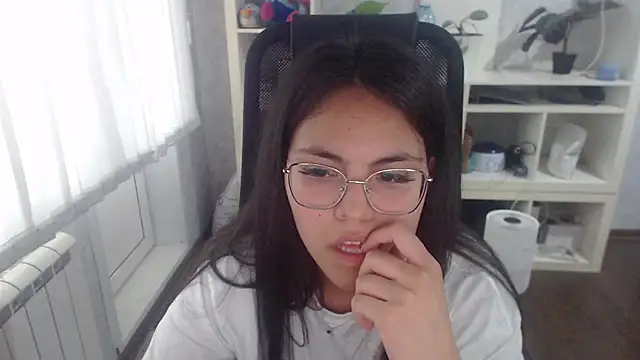 Anda_here's Live XXX Chat