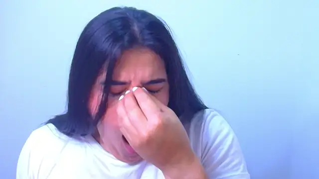 Chat +18 de shyness_alice ao vivo