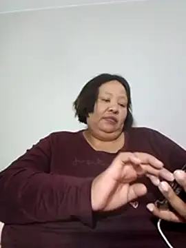 nancy111 élő XXX-chatje