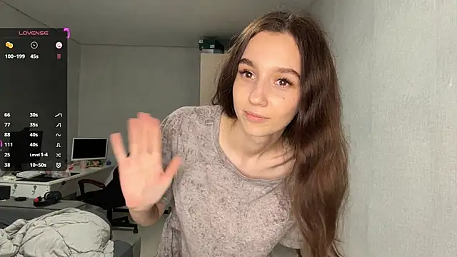 SwellJoy Adlı Modelin Canlı XXX Sohbeti