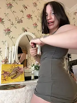 Chat +18 de YourLittleDevil ao vivo