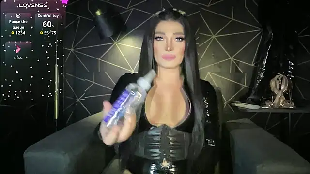 myfruitisswelling Show in webcam