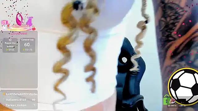 צ'אט XXX בשידור חי של yessila_parker