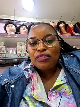 Goddess_of_Hearts' Live XXX Chat