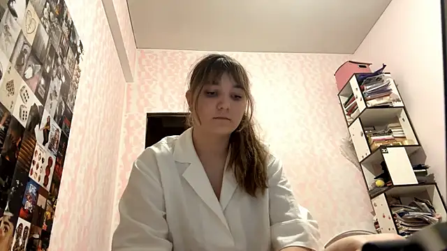 צ'אט XXX בשידור חי של JanineThielman