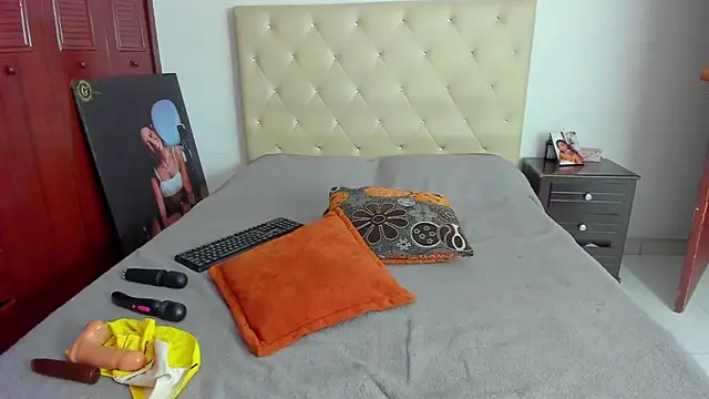 XXX chat uživo modela LUISSA_
