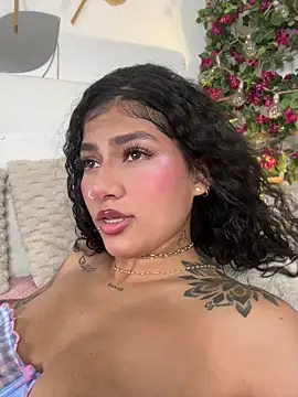 Chatroom XXX en direct de brizzmotion