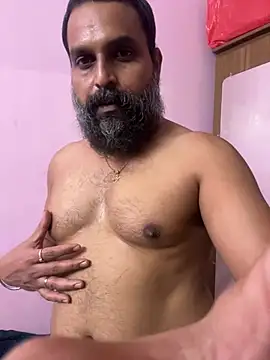 beast_bearded_dady Webcamshow