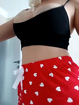 Sweet_xxBuse Adlı Modelin Canlı XXX Sohbeti