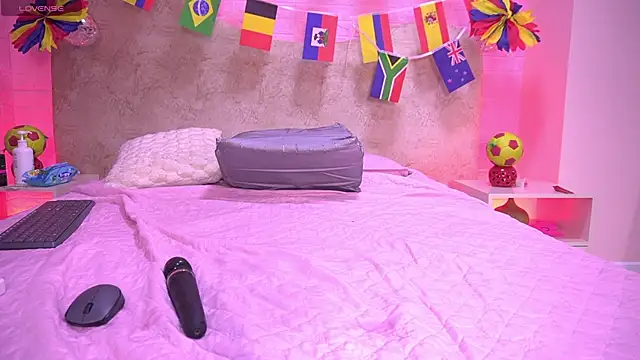 Chatroom XXX en direct de sarakaisy