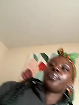 XXX chat uživo modela thechocolatepeach