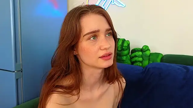 AliviaWithLove's Live XXX Chat