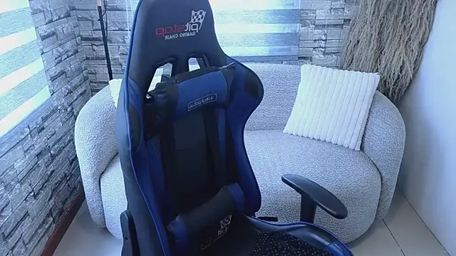 Chat +18 de apolovg ao vivo