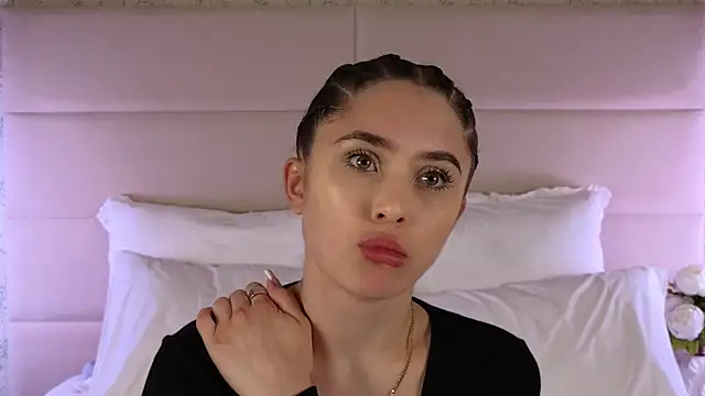 BlerLessly Live XXX-Chat