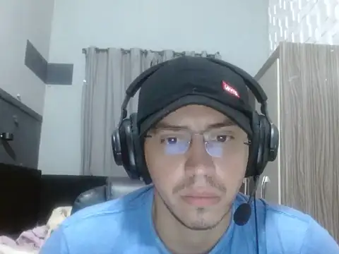 Fer_Ti élő XXX-chatje