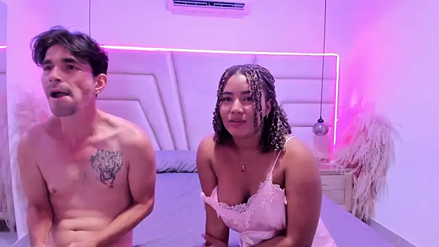 Czat XXX na żywo – Luna_and_Axell