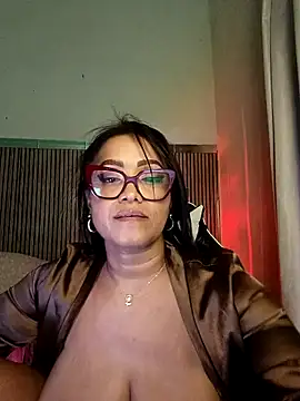 Yameil's Live XXX Chat