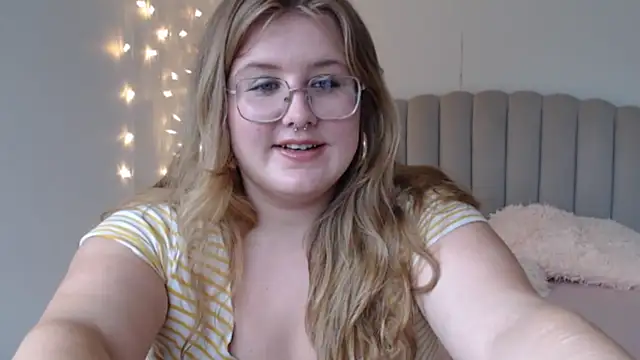 Chatroom XXX en direct de AgnesRoseCams