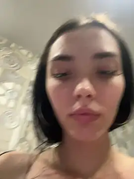 HoTMiA666's Live XXX Chat