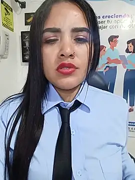 Chat XXX en directo de MAYE__13