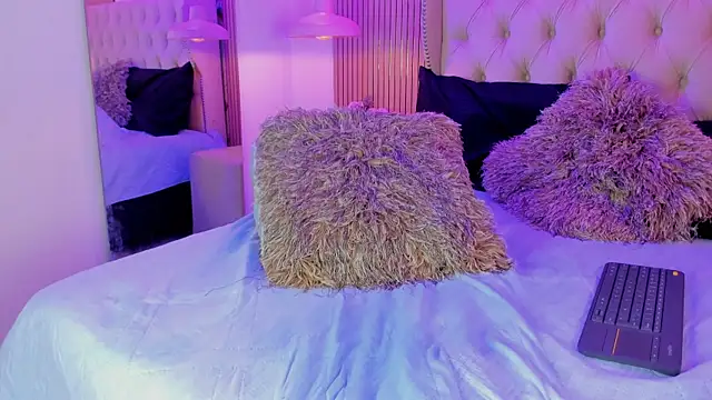 Violetaruizz live XXX chat