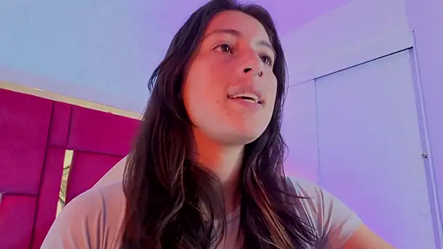 XXX chat uživo modela moon_winy