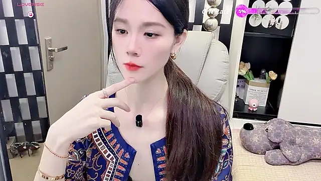 Yueyue-MM 现场XXX聊天