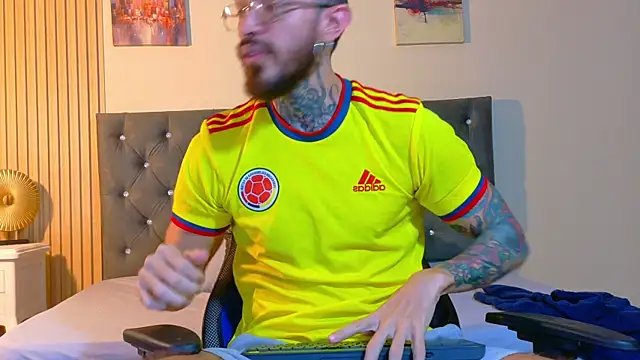 Simon_Rz XXX чат на живо