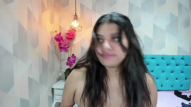 Chat XXX en directo de LindaBreeS