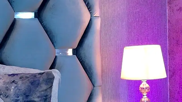 VanessaGlenn Chat XXX in diretta
