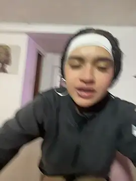 Chat +18 de lia_ec ao vivo