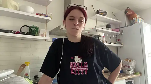Chat +18 de AudriaCriner ao vivo