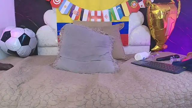 _MiaBrown_'s Live XXX Chat
