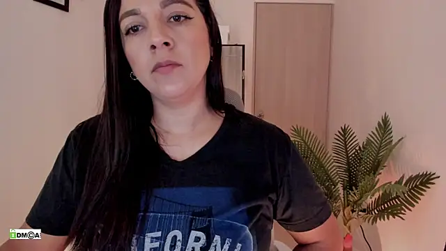 urcute_kitten Live XXX Chat