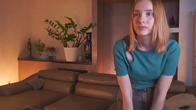 HelaineLube Adlı Modelin Canlı XXX Sohbeti