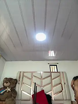 Chat XXX ao vivo de serena_willow