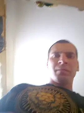 KaspaRo22 élő XXX-chatje