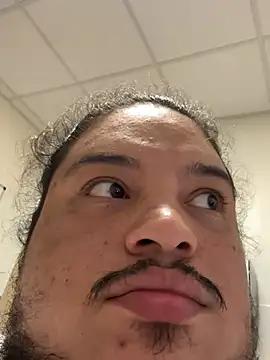 XXX chat uživo modela Tank97