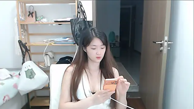 Mimi-cnbaby's Live XXX Chat