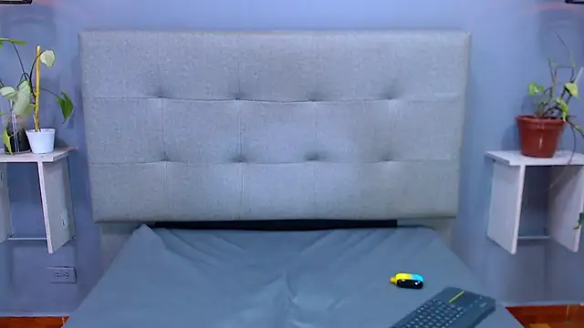 Kevin_Tupe Live XXX-Chat