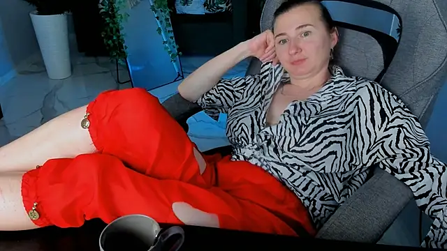 Golden_Dragon Chat XXX in diretta