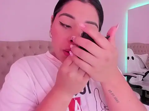 EmilySanchezz's Live XXX Chat