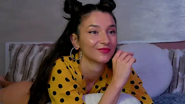 tayakayan's Live XXX Chat