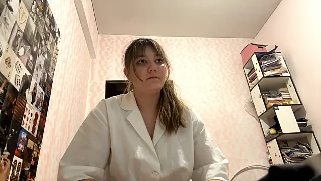 XXX chat uživo modela JanineThielman