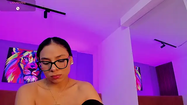 amira_cute2's Live XXX Chat