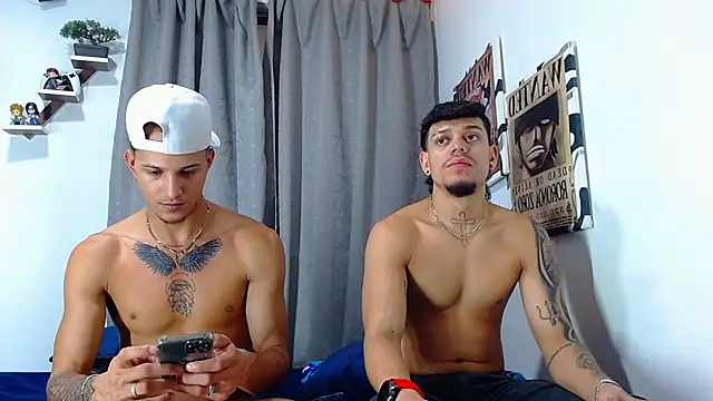 Friendsofeverything_n Live XXX chat