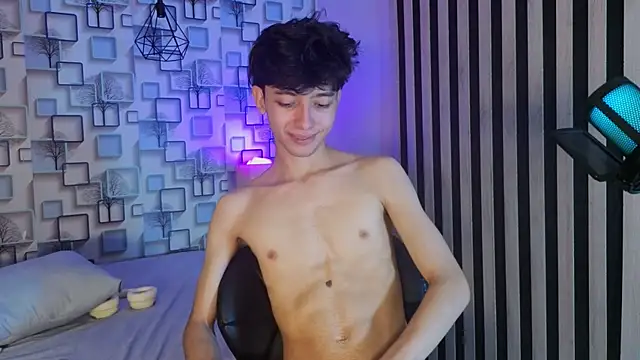 Twink_Sebas7 élő XXX-chatje