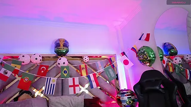 Moon_Water__ Chat XXX live