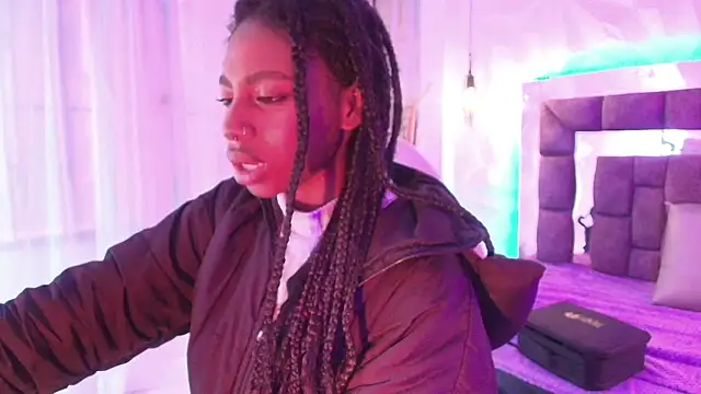 Czat XXX na żywo – Queen_perla_